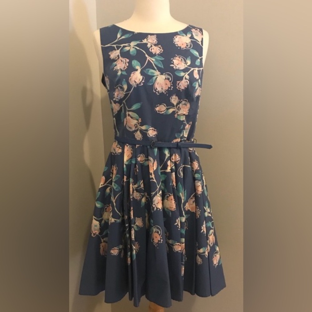 Lauren Conrad Blue Fit and Flare Floral Dress 4
